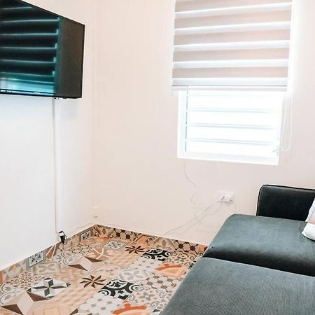 Comfy & Bright Apt @ Calle Loiza - Walk To Beach / Calle Loiza Abajo -N Apartment Сан Хуан Екстериор снимка