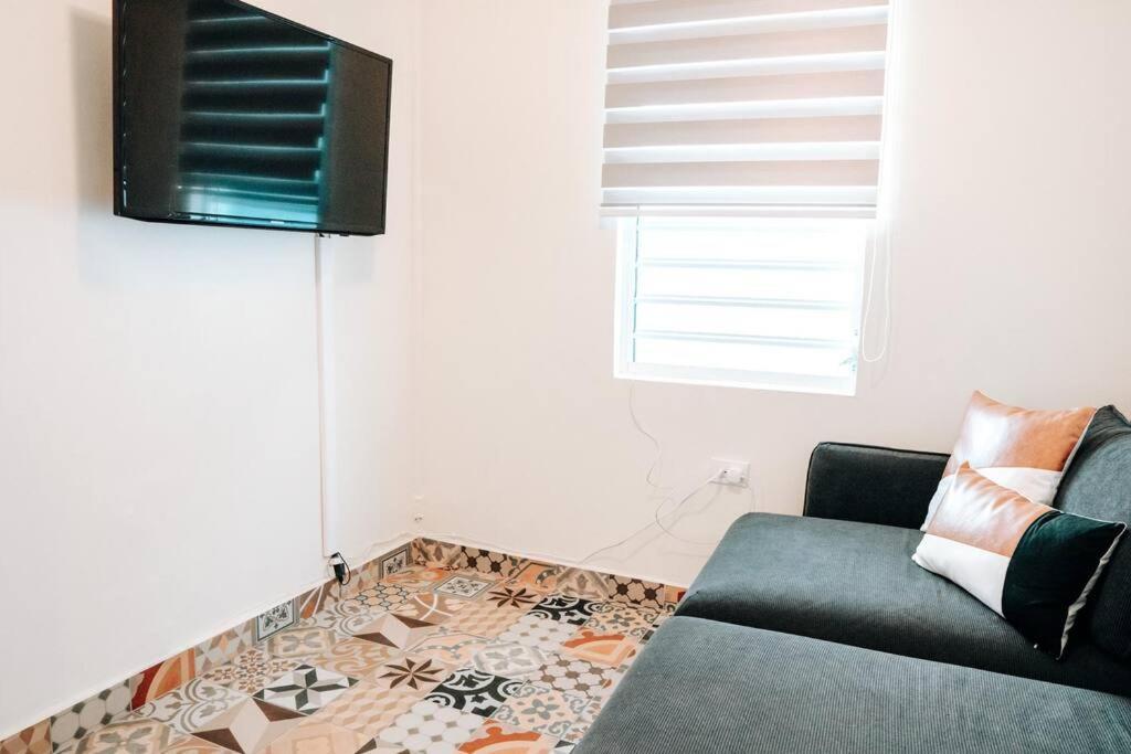 Comfy & Bright Apt @ Calle Loiza - Walk To Beach / Calle Loiza Abajo -N Apartment Сан Хуан Екстериор снимка